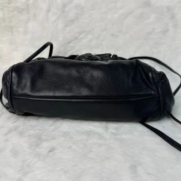 Sharif White Crossbody Bag with Floral Design - Picture 8 of 10